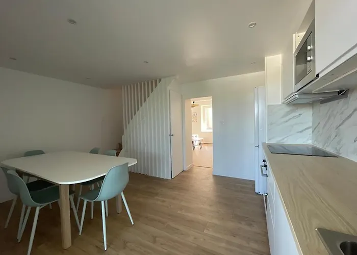 Maison 3 4 Minutes Du Puy 度假居 *